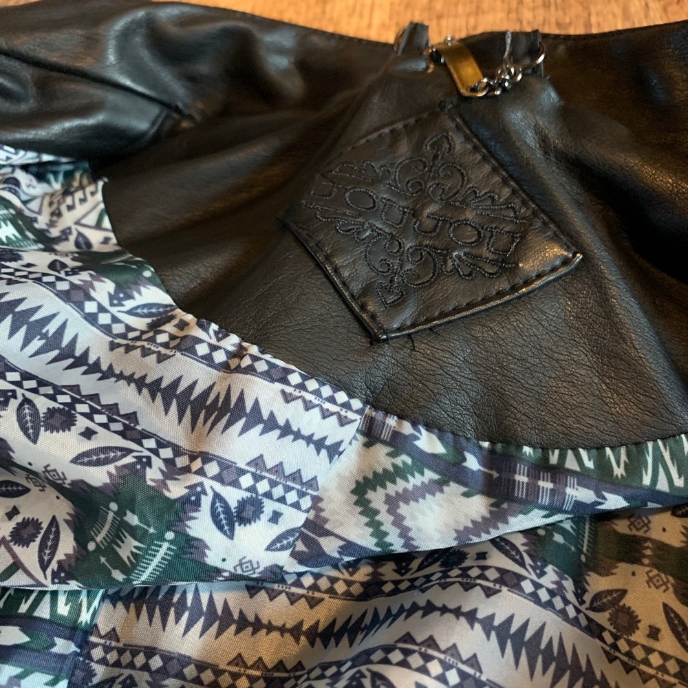 Cute Leather Jacket - image 3